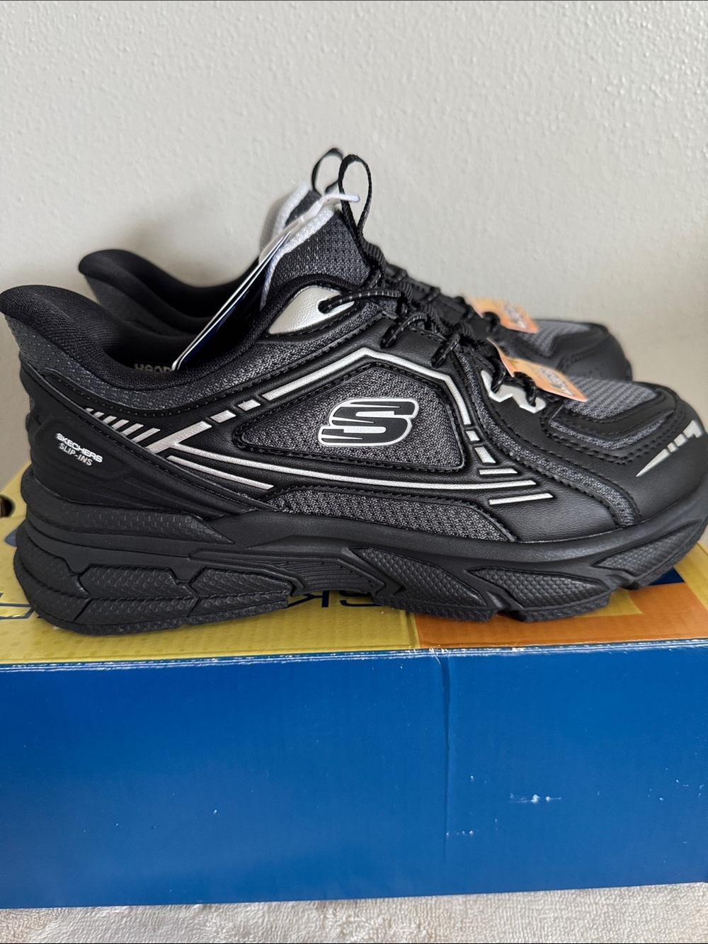 Skechers retro graphic kids breezy pacer shoes , super stylish .